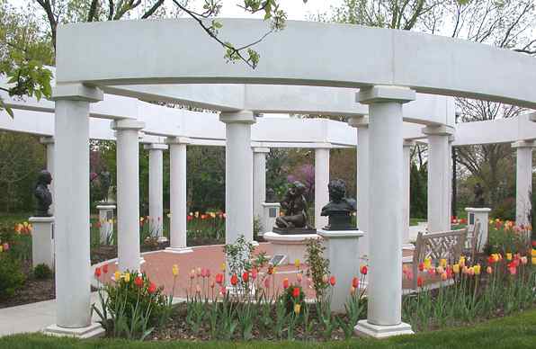 (above: Charles Grafly Sculpture Garden, Wichita State University 02005) 